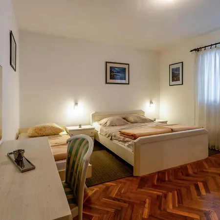 Апартаменты 1 Bedroom Amazing In Пореч