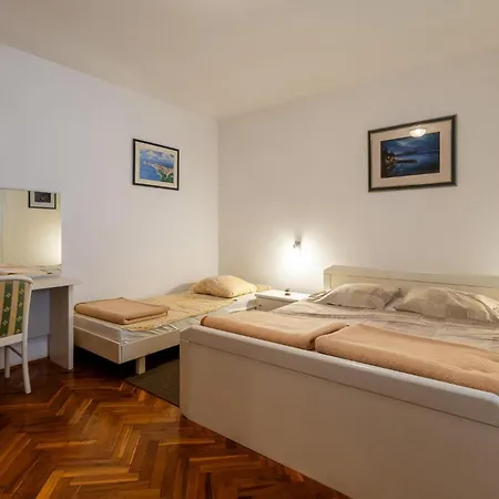 Апартаменты 1 Bedroom Amazing In Пореч