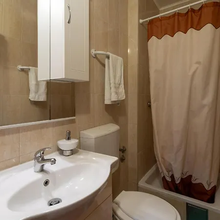 Апартаменты 1 Bedroom Amazing In