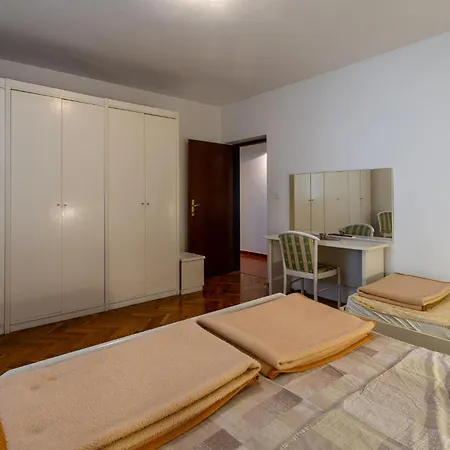 1 Bedroom Amazing In * Пореч